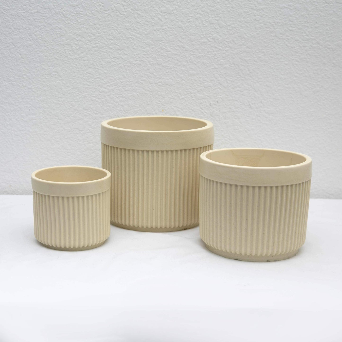5 inch Cylindrical Fluted Planter Silicone Mold with Casting Frame